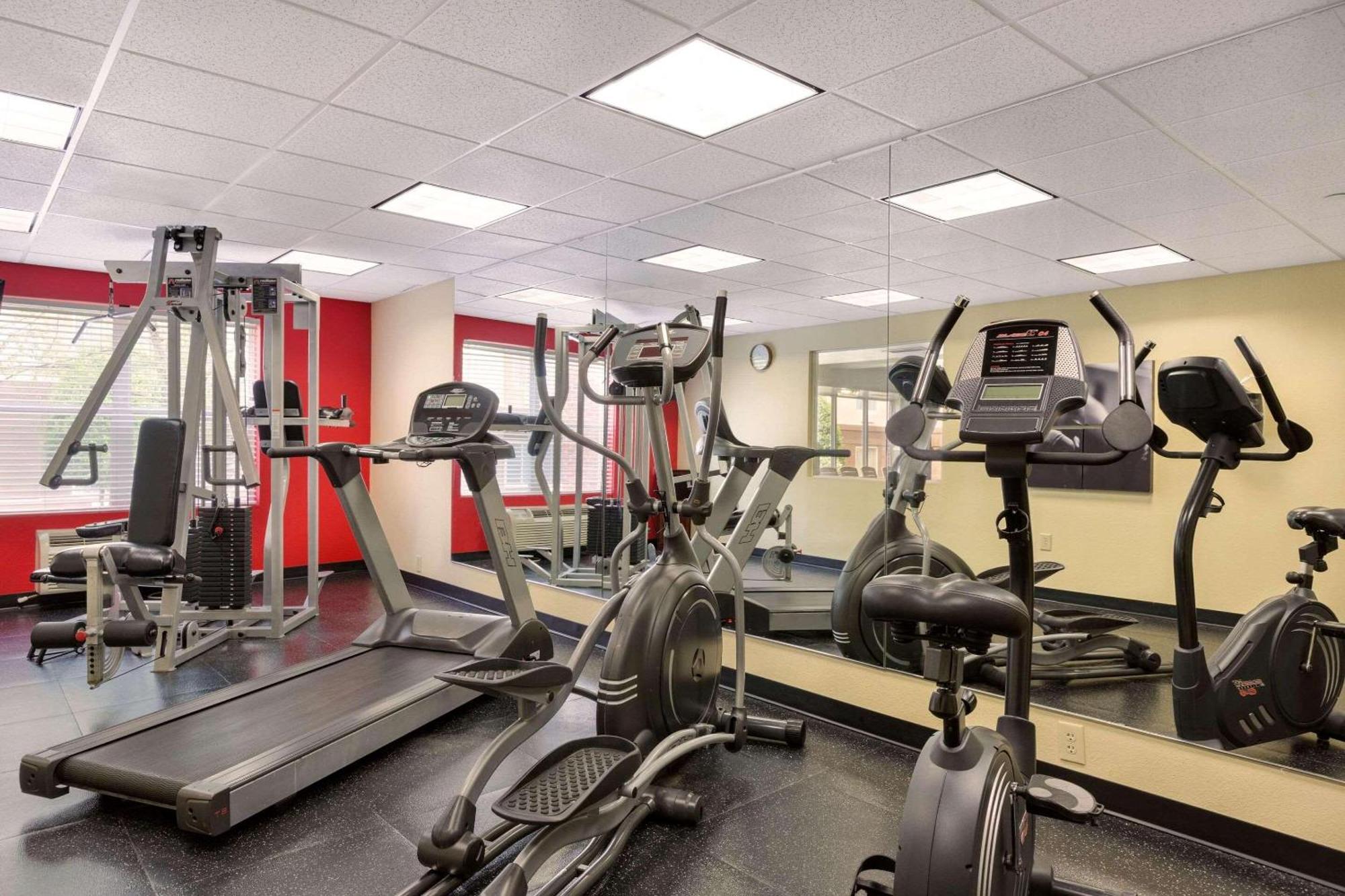 Country Inn & Suites By Radisson, Chester, Va Екстериор снимка